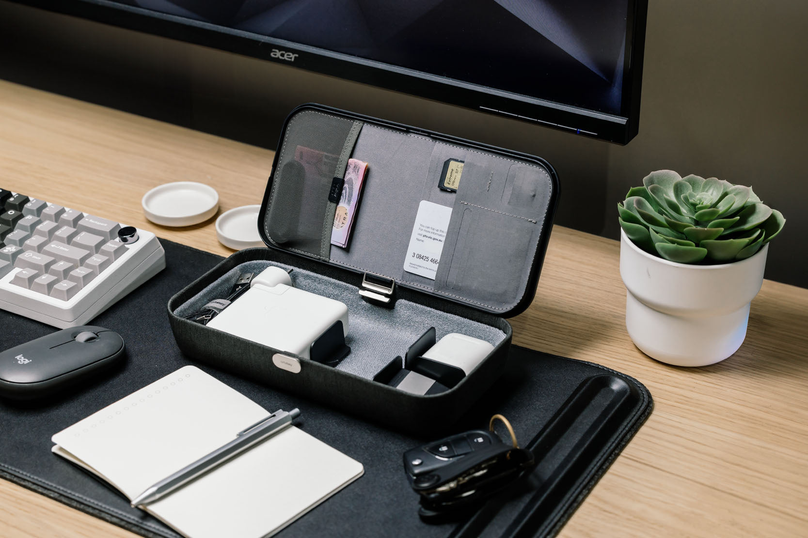Minimalist Remote Work Setup Urban Traveller minimalist-remote-work-setup-urban-traveller