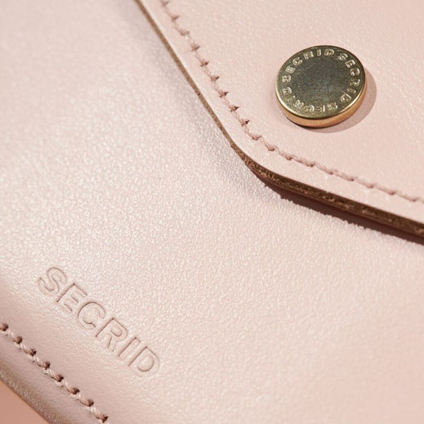Secrid Envelope Wallet: The Wallet That’s Redefining Everyday Carry