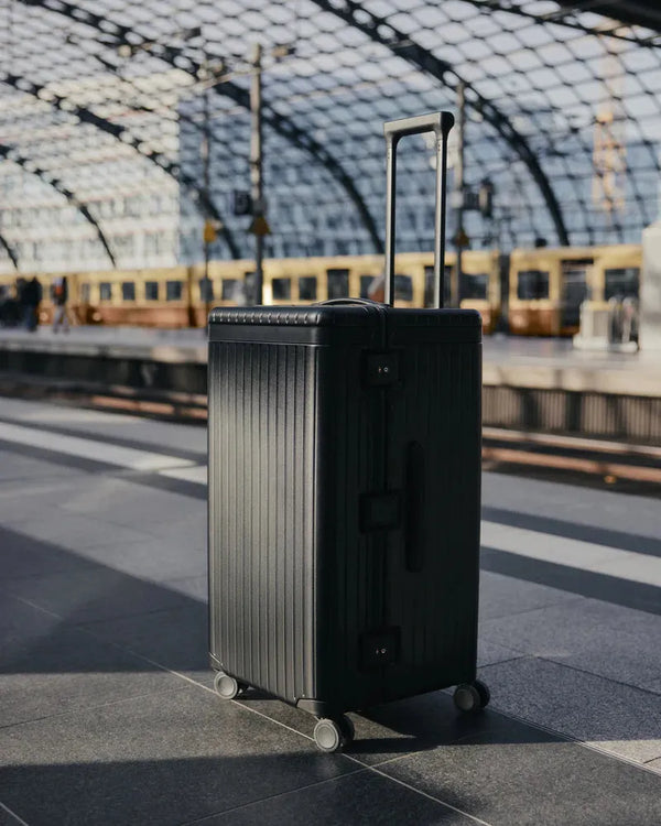 European Luggage Design vs. Traditional Hardshells