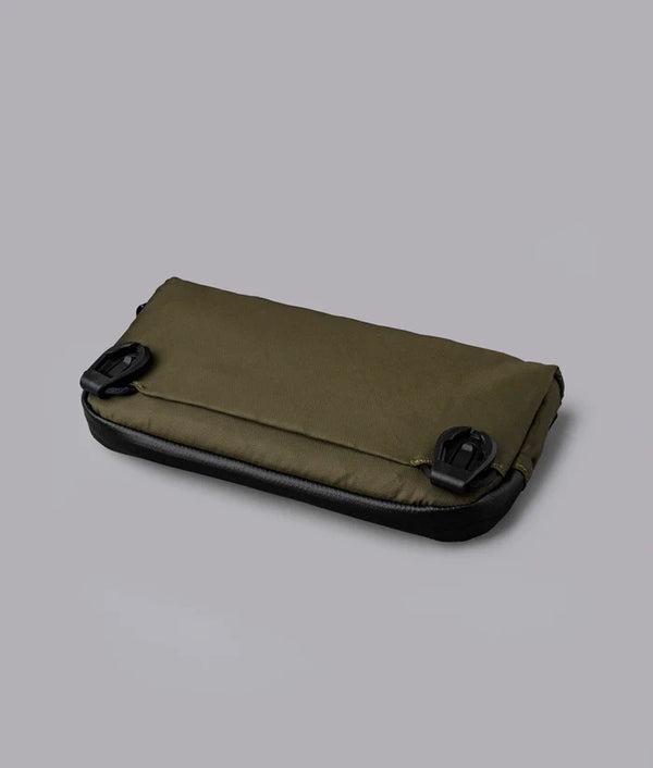 Alpaka Flight Pouch