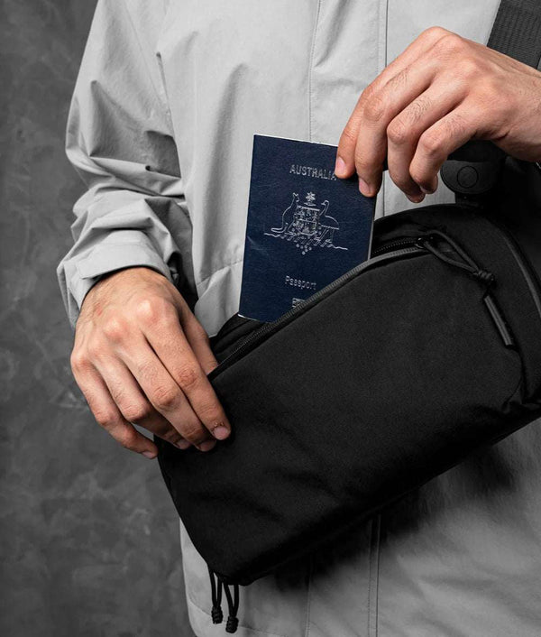 Alpaka Eclipse Gaming Sling