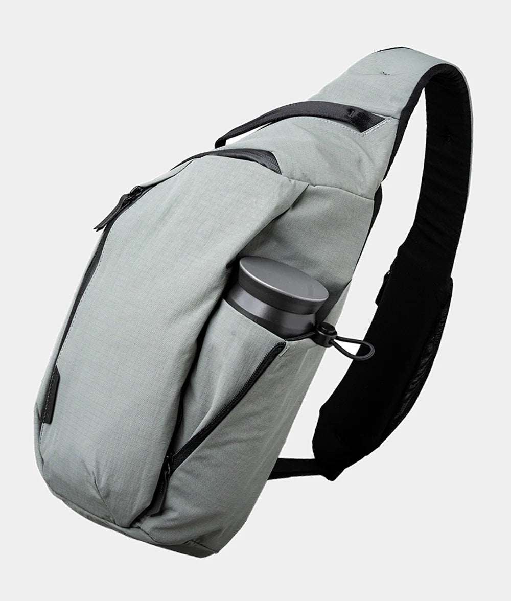 Alpaka Metro Crossbody Right Shoulder - Anti-Theft Urban Sling Bag