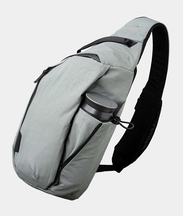 Alpaka Metro Crossbody – Right Shoulder