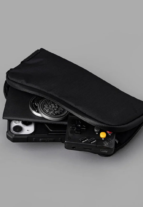 Alpaka Flight Pouch