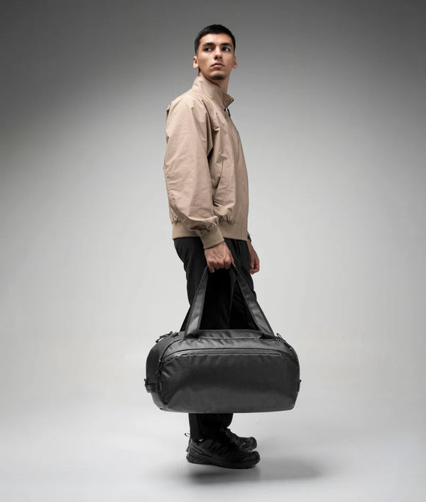 Alpaka Momentum Duffel