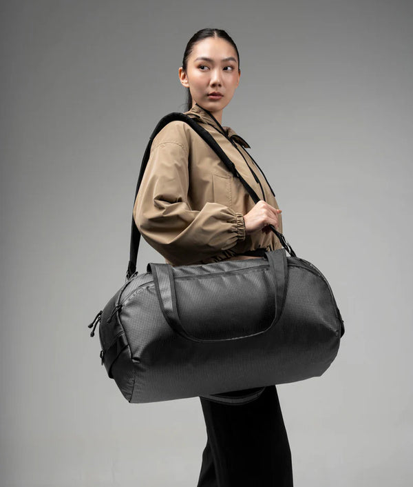 Alpaka Momentum Duffel
