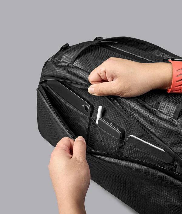 Alpaka Momentum Duffel