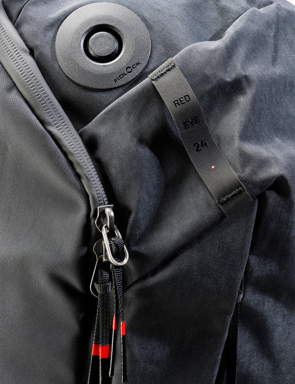 Matador® x Carryology® Redeye 24 - Black Edition