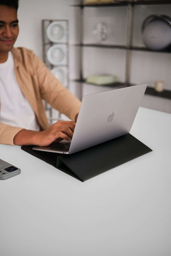 Orbitkey Hybrid Laptop Sleeve v2