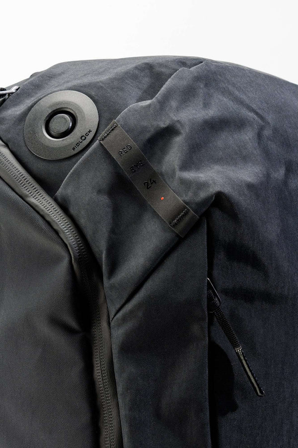 Matador® x Carryology® Redeye 24 - Black Edition