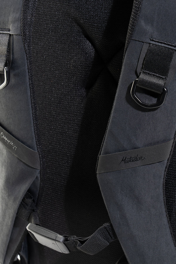 Matador® x Carryology® Redeye 24 - Black Edition