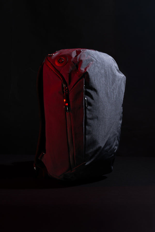 Matador® x Carryology® Redeye 24 - Black Edition