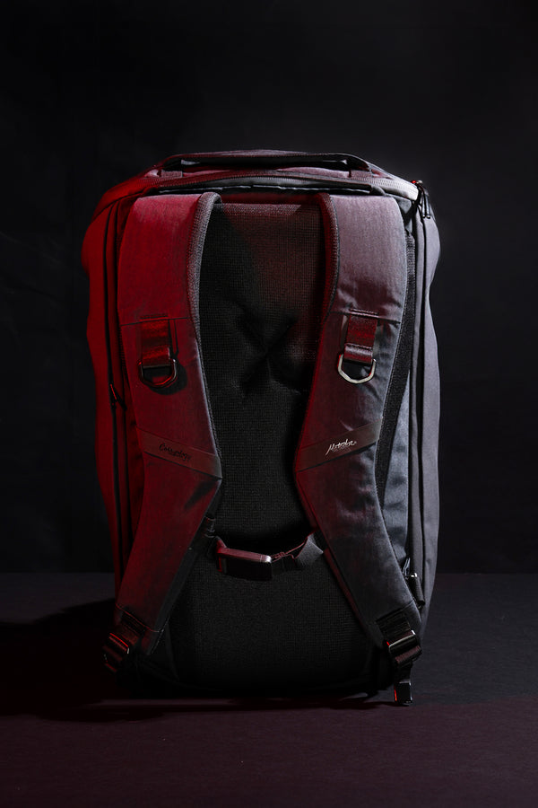 Matador® x Carryology® Redeye 24 - Black Edition
