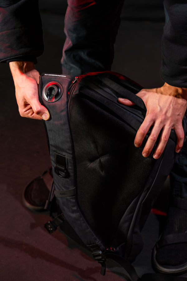 Matador® x Carryology® Redeye 24 - Black Edition