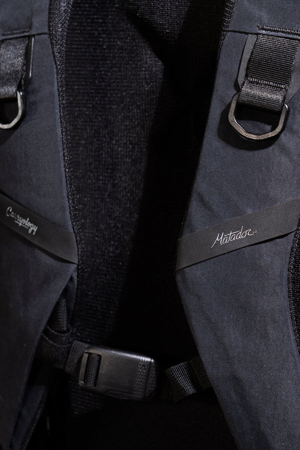 Matador® x Carryology® Redeye 24 - Black Edition