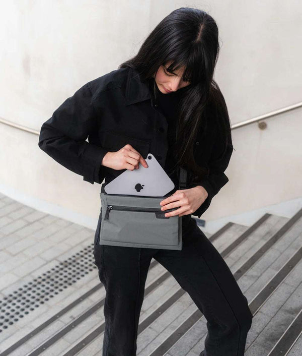 Alpaka Sling Bags Alpaka Zip Pouch Max V2