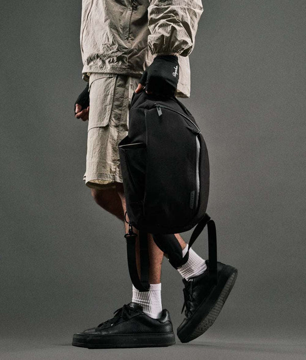 Alpaka Sling - Crossbody Bags Alpaka Metro Crossbody – Left Shoulder