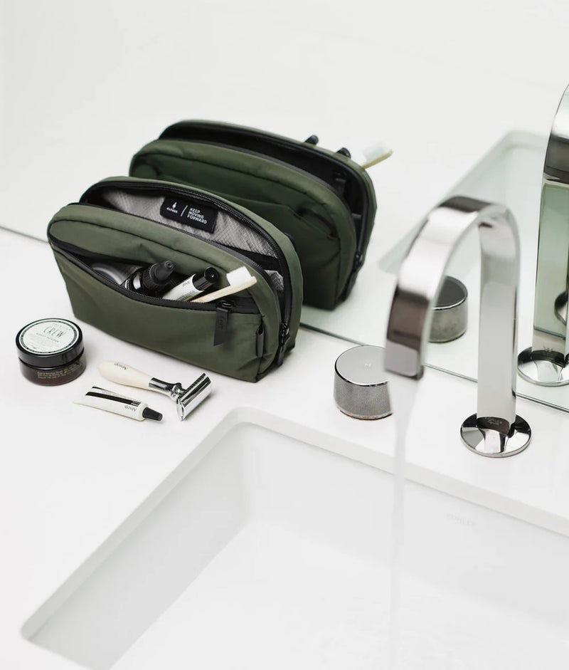 Premium Travel Toiletry Bag | Waterproof Accordion Organizer Premium Travel Toiletry Bag | Waterproof Accordion Organizer