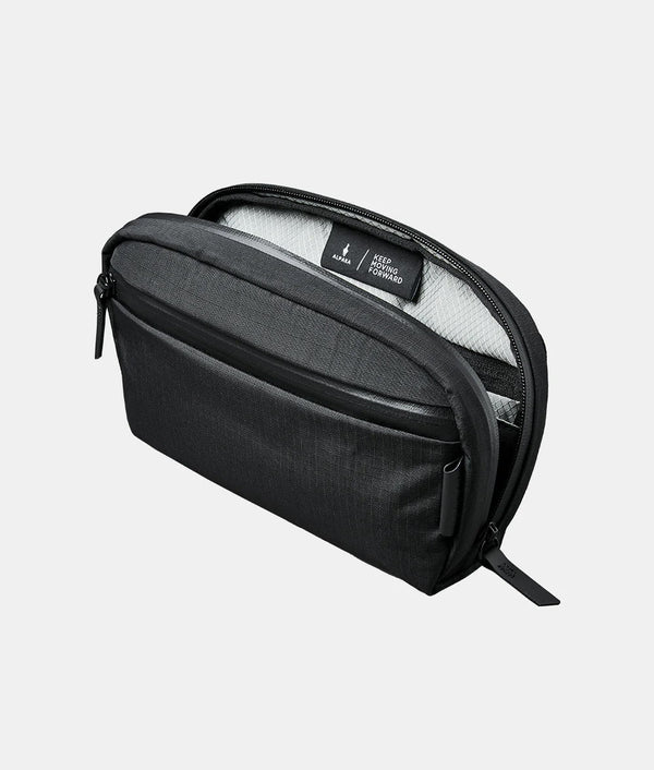 Alpaka Toiletry Bag Black Alpaka Toiletry Bag