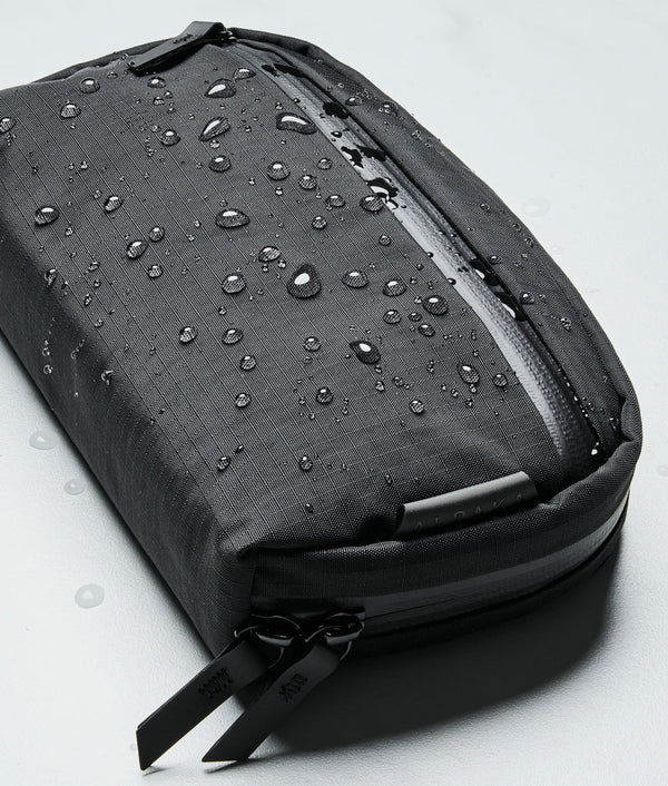 Alpaka Toiletry Bag Black Alpaka Toiletry Bag