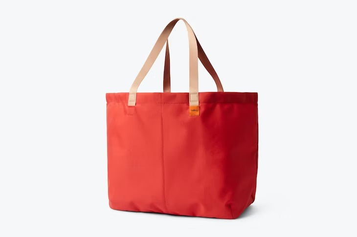 Bellroy Market Tote is leather-free, folds away flat, and features 2 side sleeves | Key Features, Price & Alternatives Bellroy Market Tote is leather-free, folds away flat, and features 2 side sleeves | Key Features, Price & Alternatives