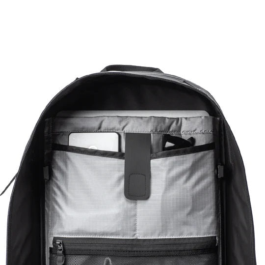 Black Ember Backpacks Black Ember : The Citadel Minimal Backpack 25L