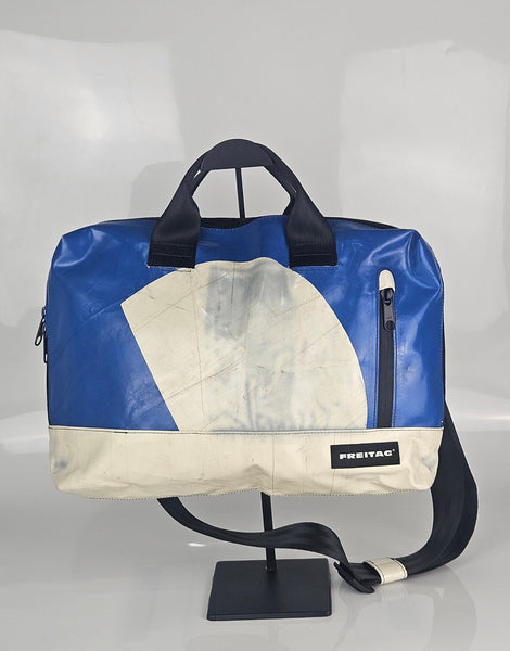 FREITAG フライターグ F301 MOSS LAPTOP BAG 2WAY FREITAG F301 MOSS Laptop Bag – Red Dot Design Museum Singapore