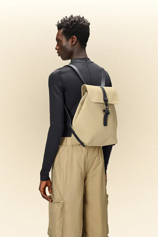 Bucket style backpack outlet