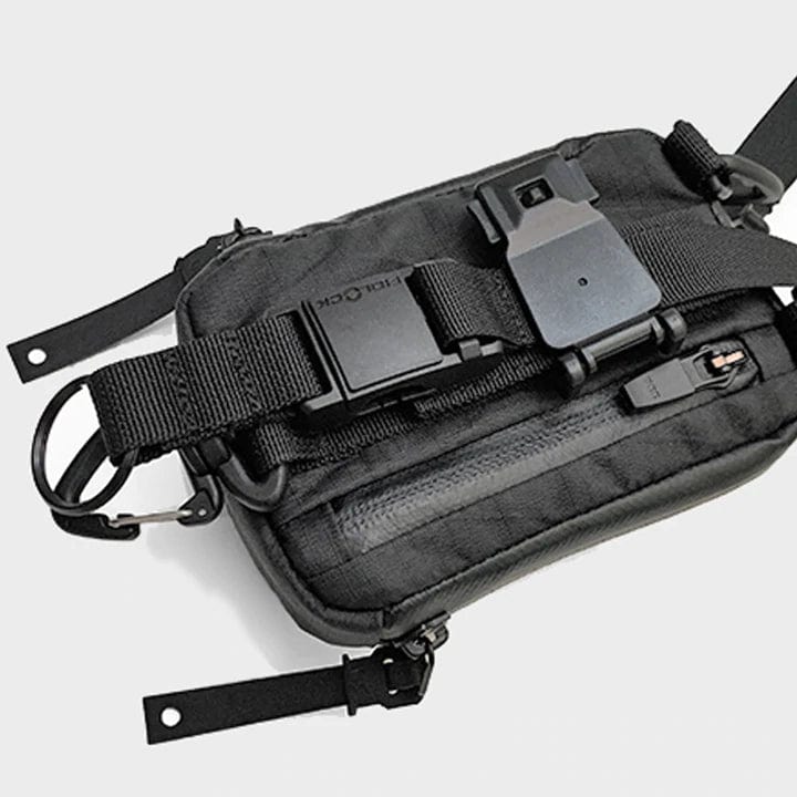 ANNEX 360 / CODE OF BELL ボディバッグ ブラック Code of Bell Annex 360 Wallet Sling