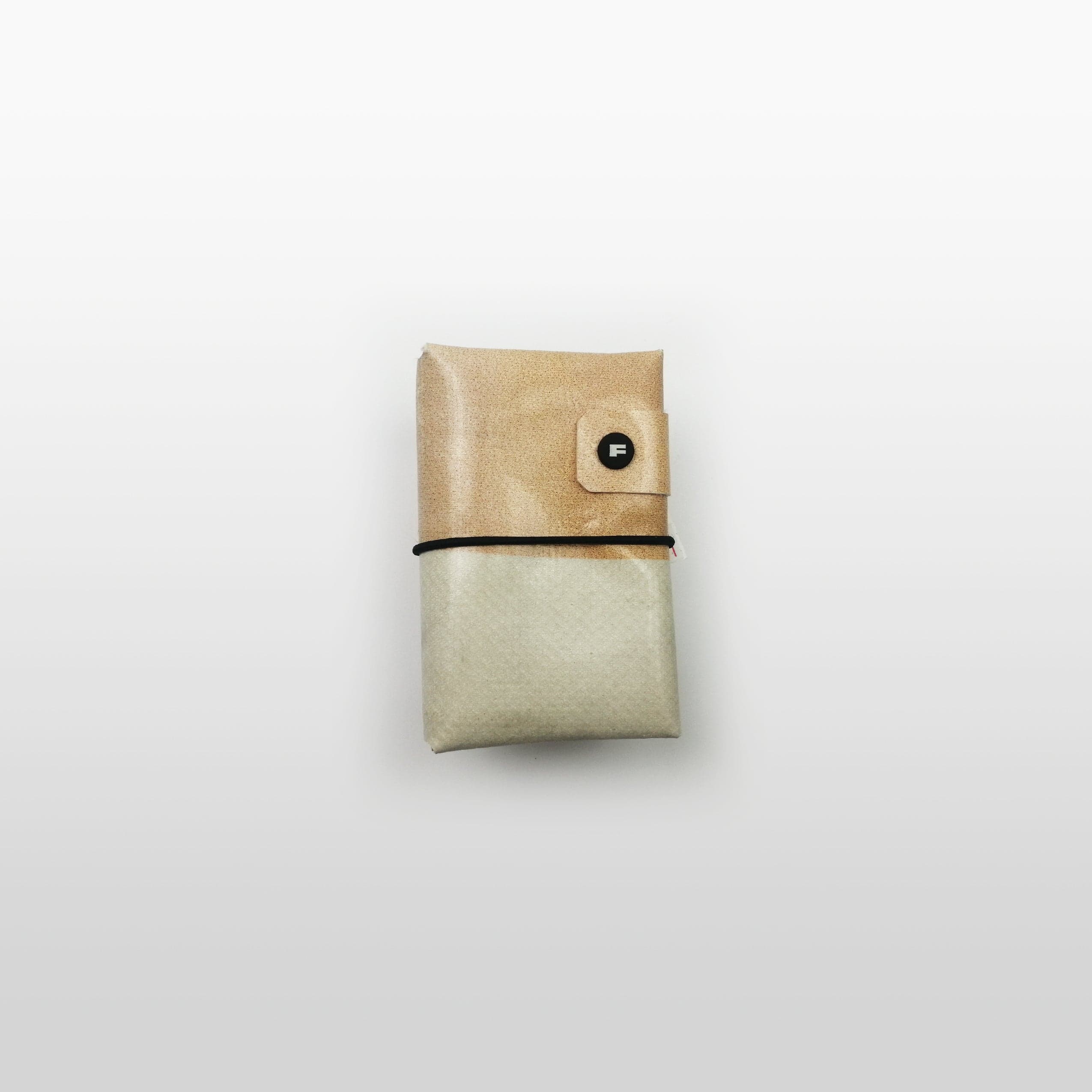 freitag-wallet-1-f233-pat-